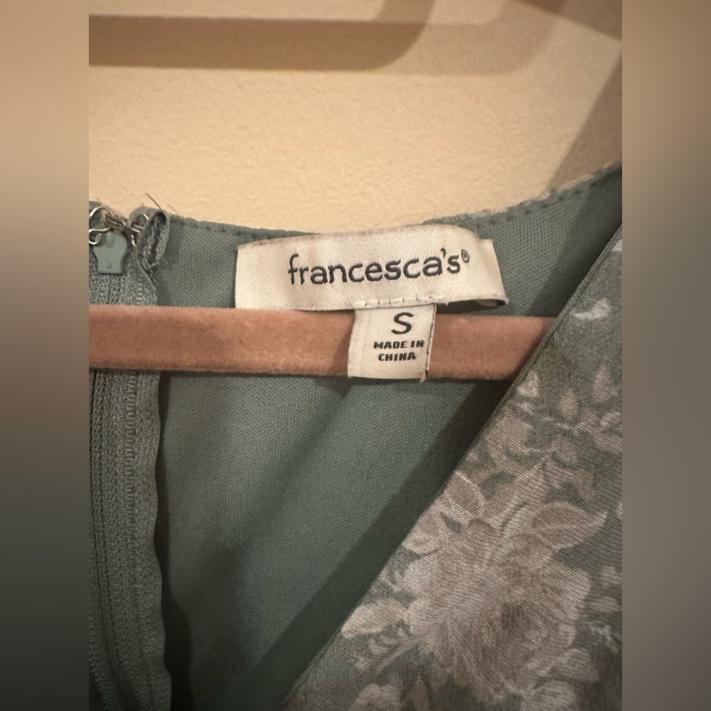 EUC Francesca’s Kathy Floral Tiered Maxi Dress S Size - Picture 7 of 8